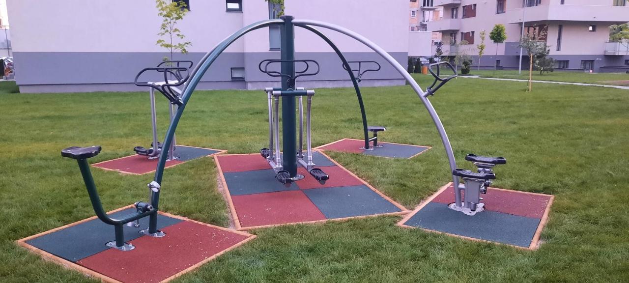 The World Apartament Targu Mures Ngoại thất bức ảnh